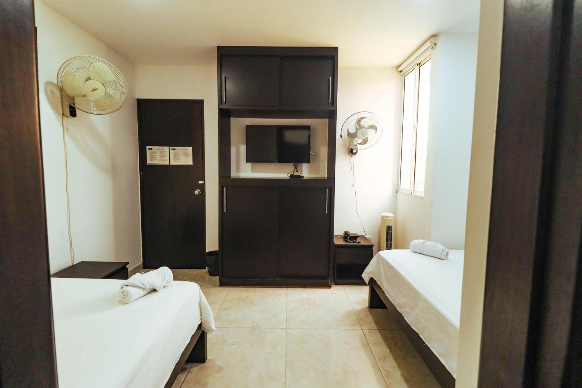 Hotel California Air Carepa Ruang foto